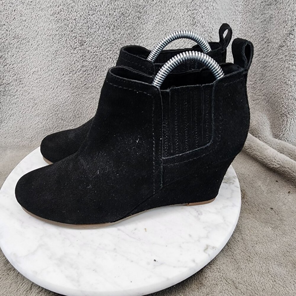 Dolce Vita Shoes Womens Size Black Suede Wedge Ankle Boots *Guc*
